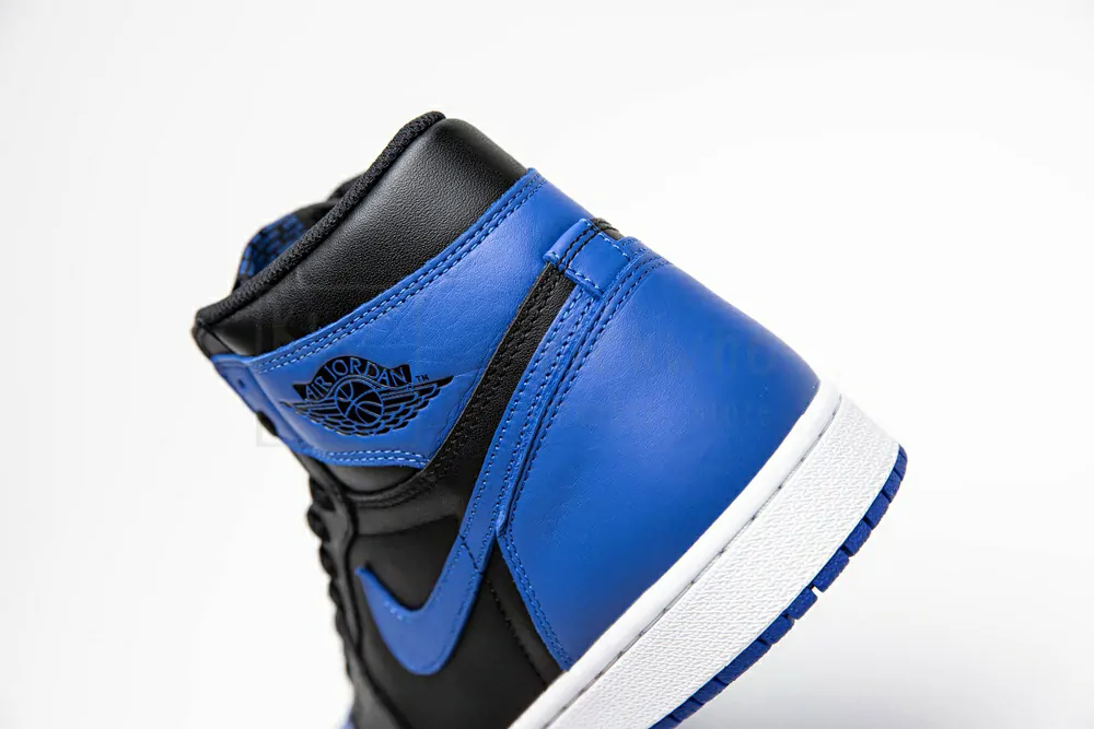 2017 air jordan 1 retro high og royal blue 555088 007